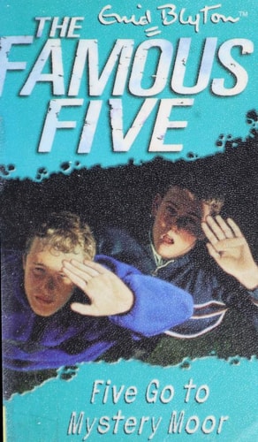 Famous Five: 13: Five Go To Mystery Moor (EPZ) [Paperback] [Jan 01, 2007] Enid Blyton
